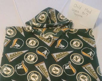 A's polarfleece poncho