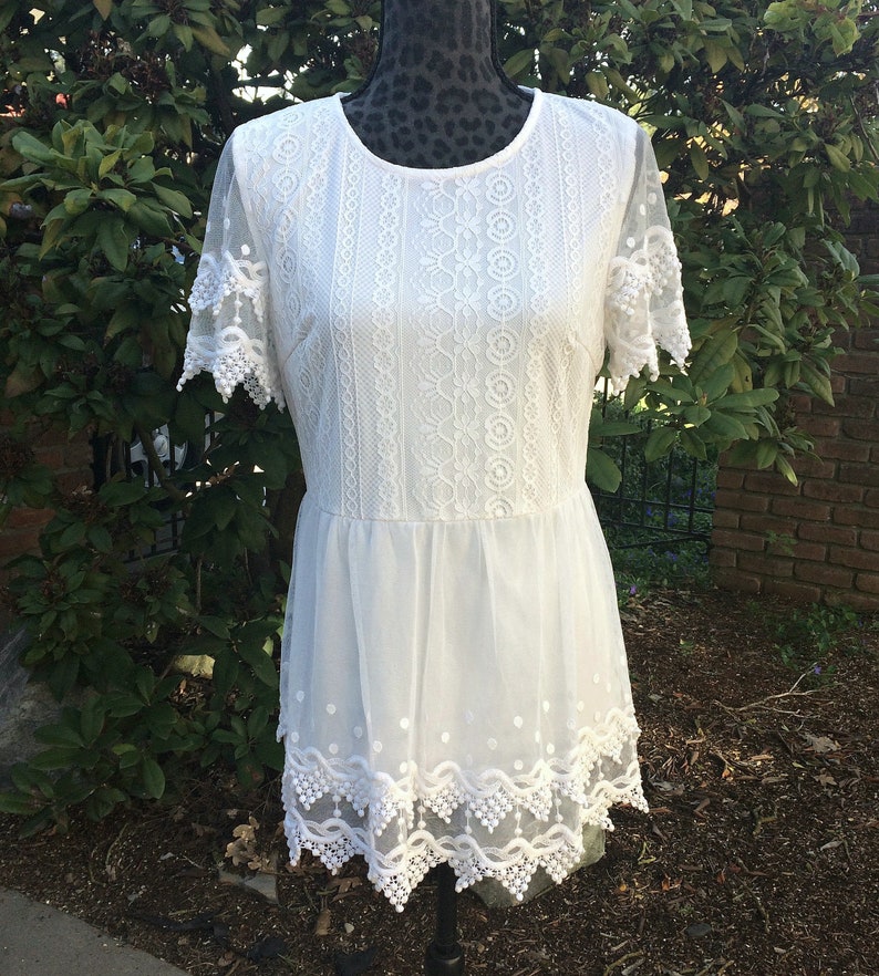 White Layered Snowflake Lace Dress / White Boho Lace Dress / image 0