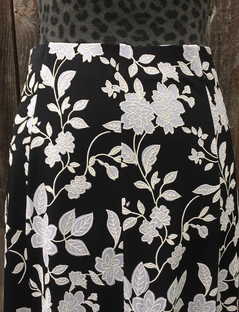 Black and White Floral Skirt / Detailed Floral Midi Skirt / Etsy