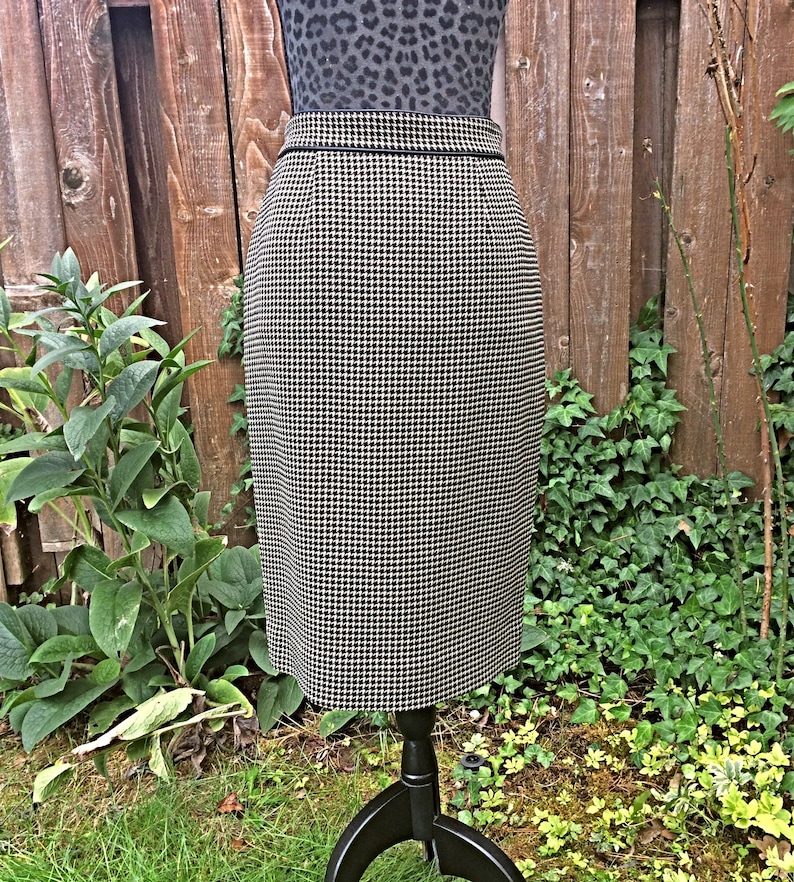 Black and Tan Wool Houndstooth Skirt / Black Wool Tweed Pencil image 0