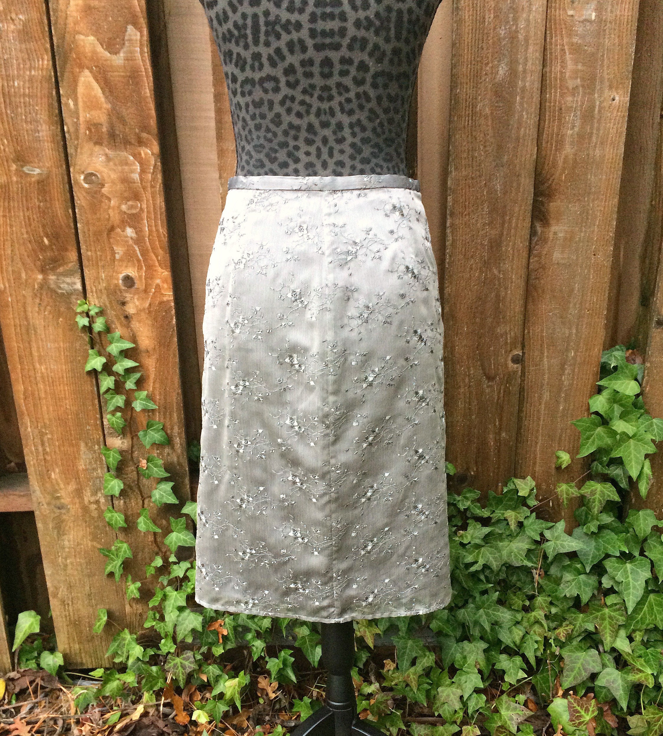 Silver Metallic Embroidered Floral Skirt / Gray Embroidered | Etsy