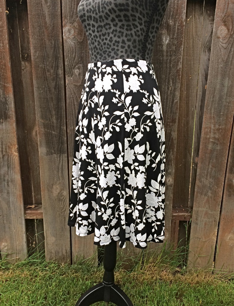 Black and White Floral Skirt / Detailed Floral Midi Skirt / Etsy