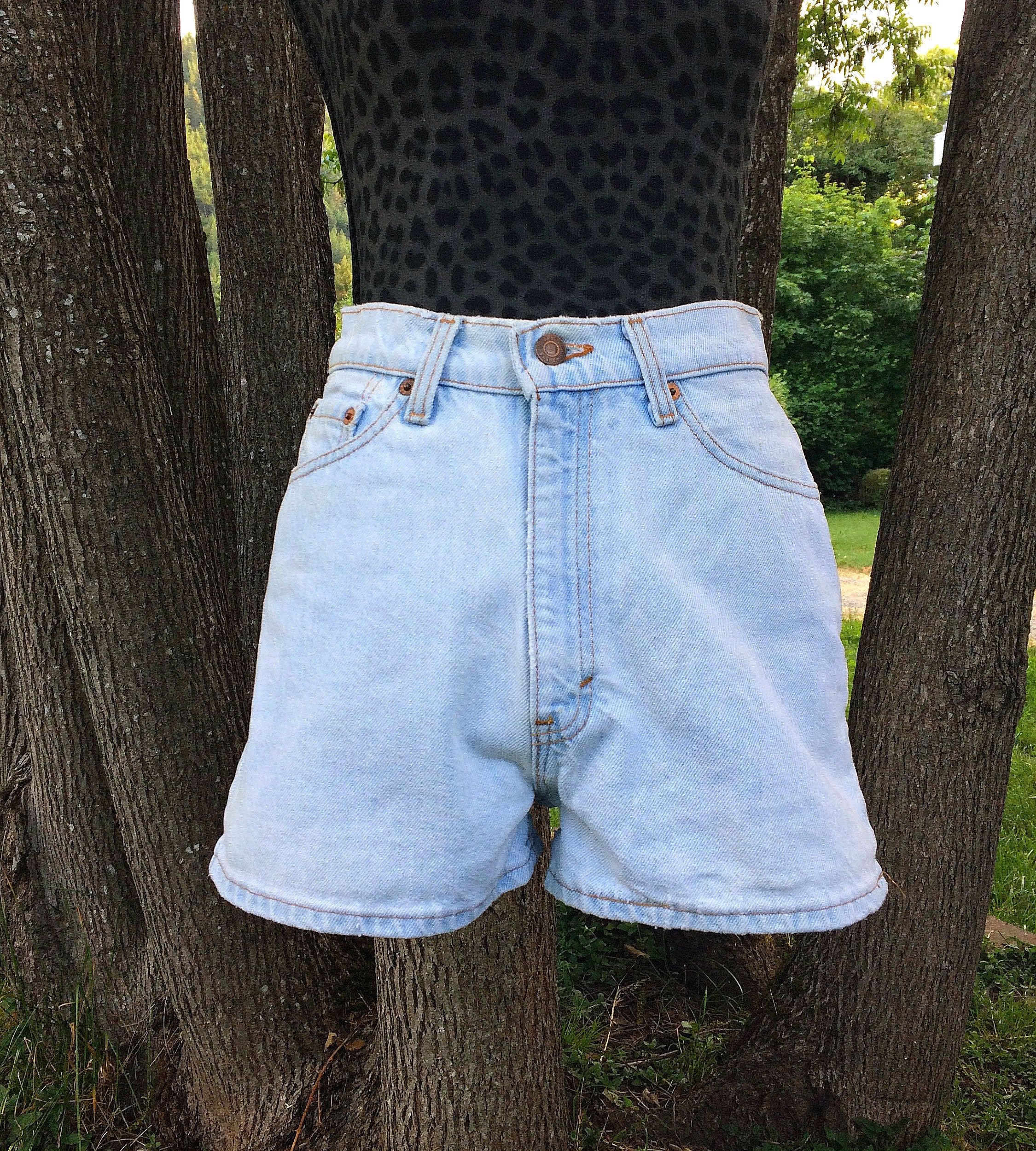 levis white jean