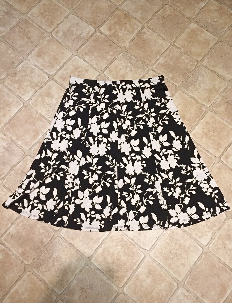 Black and White Floral Skirt / Detailed Floral Midi Skirt / Etsy