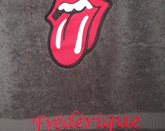 Serviette de bain brodé avec la  langue de Rolling Stones. Rock'n roll. Idée cadeau anniversaire, fête des père