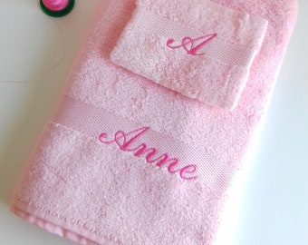 Bath towel with matching glove, embroidered with first name, initials or other small text. Two sizes available.