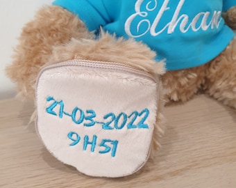 Peluche ours personnalisée avec prénom et pieds brodés (date de naissance, kilogramme) cadeau de naissance unique