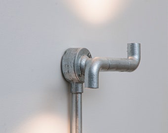 Plug in Wall Sconce Conduit Bi-Elbow Industriële lamp.  DOE-verlichtingsarmatuur, veilig en eenvoudig te installeren