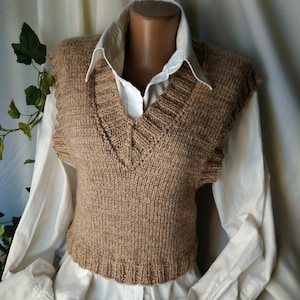 Hand Knit Merino Cashmere Vest Beige Sleeveless V-Neck Pullover Gender neutral Sweater Office outfit sleeveless crop top tank Back to school