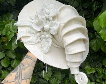 Witch Hat, Wizard Hat, Wool Hat, Halloween Costume, White Flower Hat, Custom Cosplay Hat, Sorcerer Hat, Magic, Forester Hat, Wedding Hat