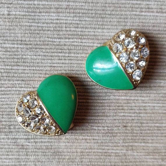 Orecchini a clip con strass a forma di cuore scintillante