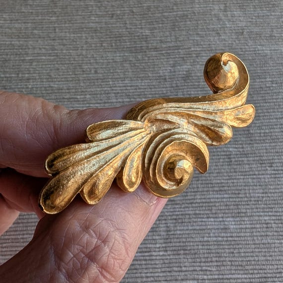 Boucles D'oreilles Clips Vintage Jacques Esterel - Dorées, En Acier Inoxydable - Occasion
