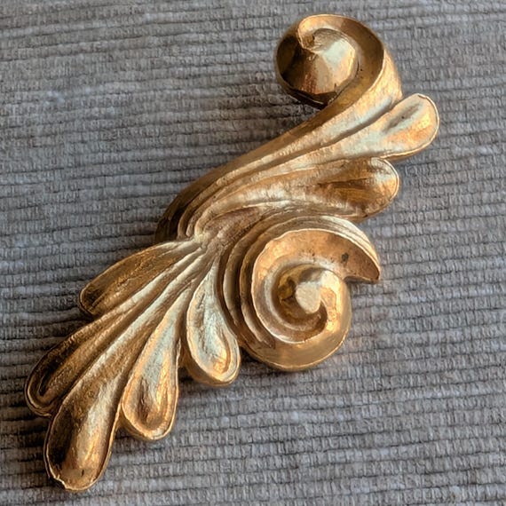 Boucles D'oreilles Clips Vintage Jacques Esterel - Dorées, En Acier Inoxydable - Occasion