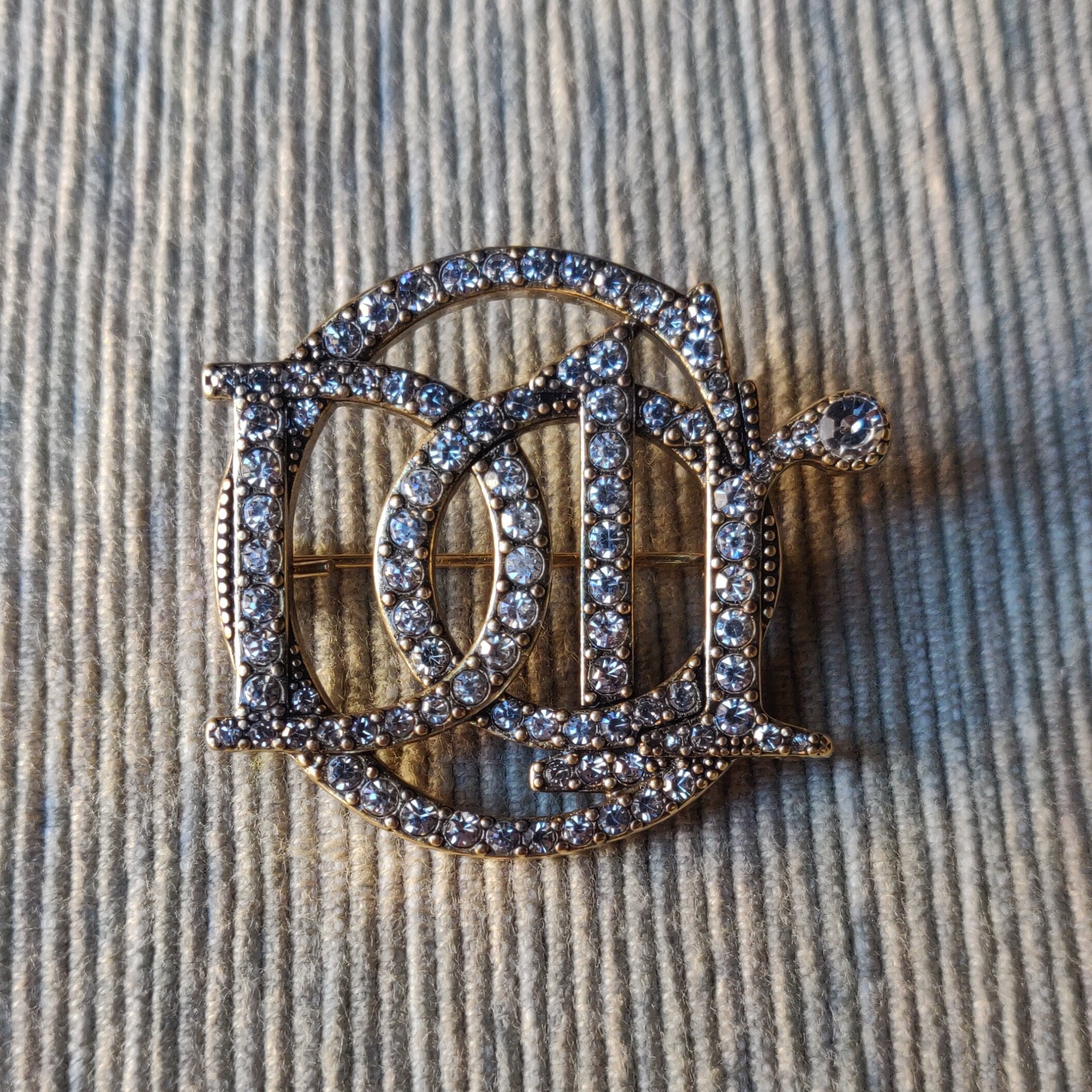Dior pin cheap brooch