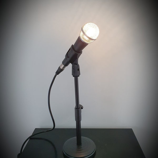 lampe microphone shure sm58/deco loft/deco musique/lampe bureau/cadeau/musicien/live