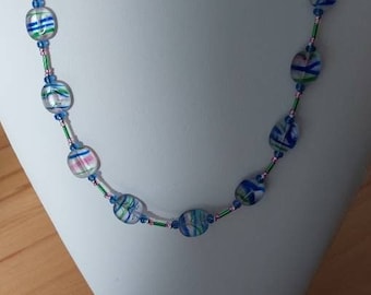 Collana di perline di vetro di media lunghezza, catena di 4 colori,