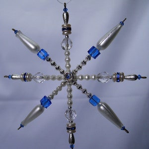 Perlensterne, handgefertigt, kleine Unikate, Weihnachten, silber und blau Bild 3