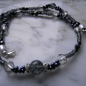 Glass bead necklace, anthracite, black and white and sparkling image 3