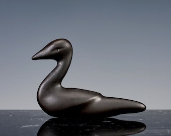 Cygne noir, sculpture de bébé cygne, statuette de canard, oiseau en céramique noire, symbole de transformation, figurine d'animal noir, petit souvenir de bureau