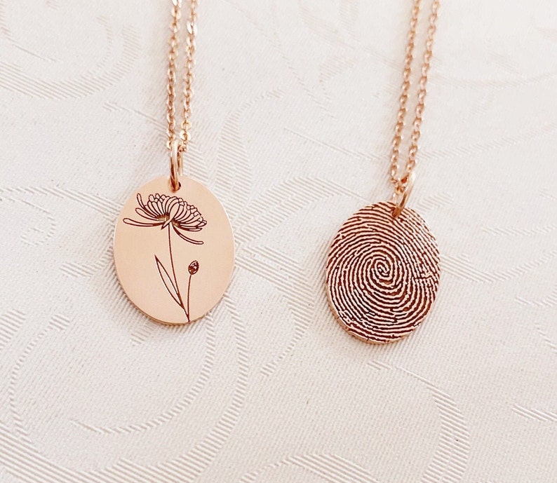 Gepersonaliseerde vingerafdrukketting / 14 kt gold filled geboortebloemsieraden / naamketting bloemen 18mm & one side