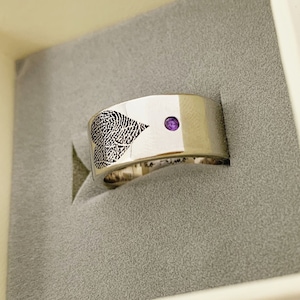 Birthstone Ring/Custom Fingerprint Ring/Memorial Ring/Actual Handwriting Ring/Wedding Band/Memorial Gift/Custom engrave ring/Heart Ring