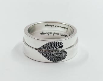 Conjunto de anillos personalizados con huellas dactilares / Anillos de pareja grabados a medida / Alianzas de boda en oro de 14k y plata de ley