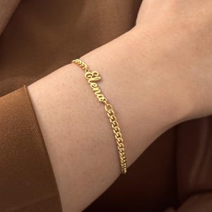 Custom Hand chain/Gold filled chain bracelet/Name Bracelet/ Custom Handwriting Bracelet/Handmade Jewelry/Custom engrave Jewelry/Family name