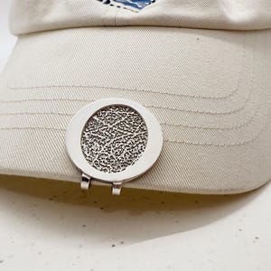 Prendedor de chapéu de golfe/Presente personalizado para ele/Presente de chapéu de bola de golfe/Presente personalizado para jogador de golfe/Presente de aniversário/Presente para pai/Presente para jogador de golfe/Presente memorial