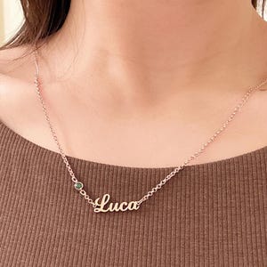 Joyería con piedra de nacimiento/Collar con inicial de piedra de nacimiento en oro de 14 quilates/Collar con dije de letra personalizado para mamá primeriza/Regalo de cumpleaños para ella/Regalo para mamá