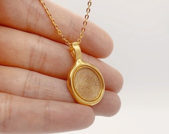 Oval Charm Necklace/Custom Fingerprint Necklace/Oval Charm Necklace/Custom Handwriting Necklace/Memorial Necklace For her/Gift for Grandma