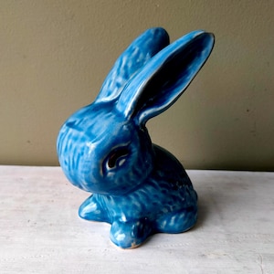 Very cute Vintage unmarked Sylvac pottery Bunny Rabbit. Blue, Broad nosed, textured rabbit. Perfect gift.