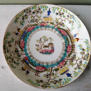 Beautiful antique Harvey Adams & Co Chinese pattern deep saucer. 1800&#39;s, Fine translucent porcelain, chinoiserie pattern.