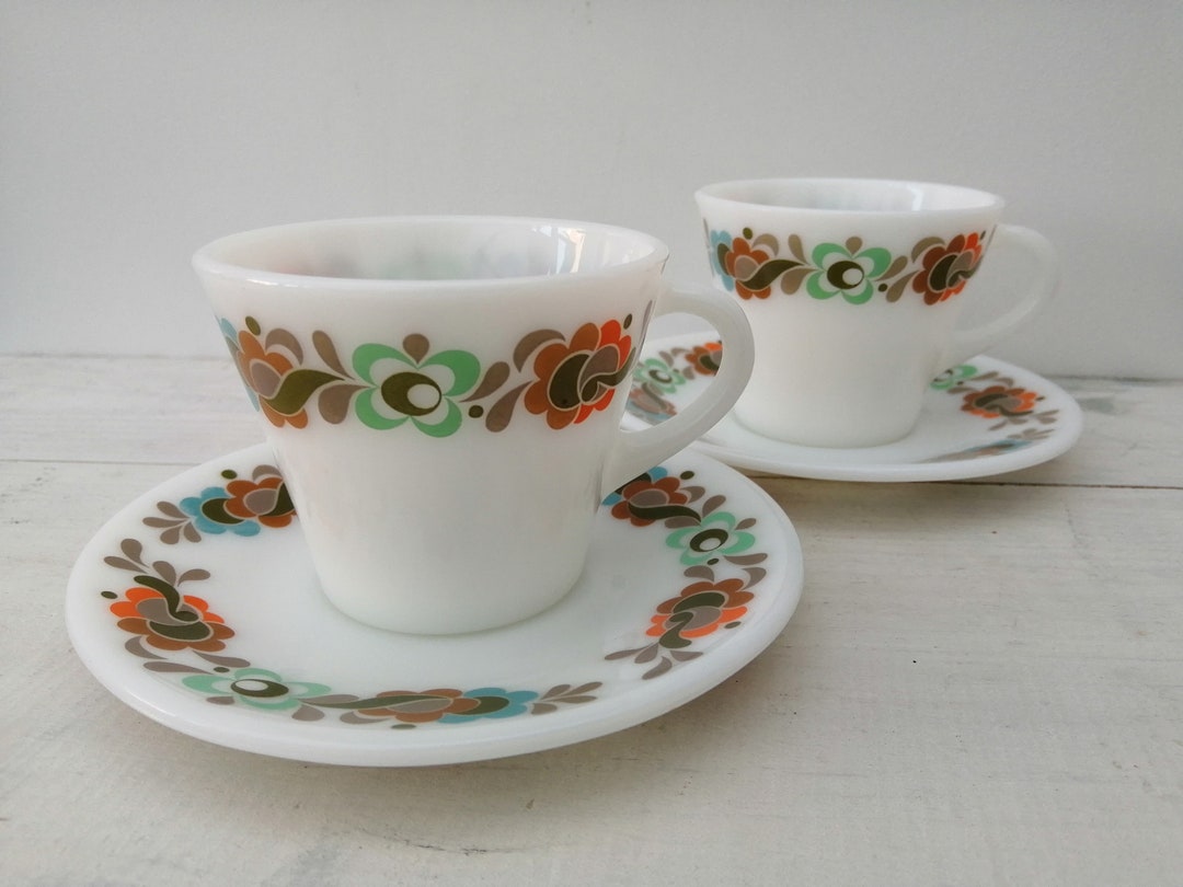 Pair of Stylish Vintage JAJ Pyrex Tea Cups and Saucers in Brightly ...