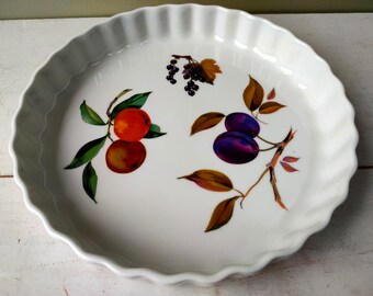 ロイヤルウースターの美しいイヴシャム「M」磁器製9インチのフラン