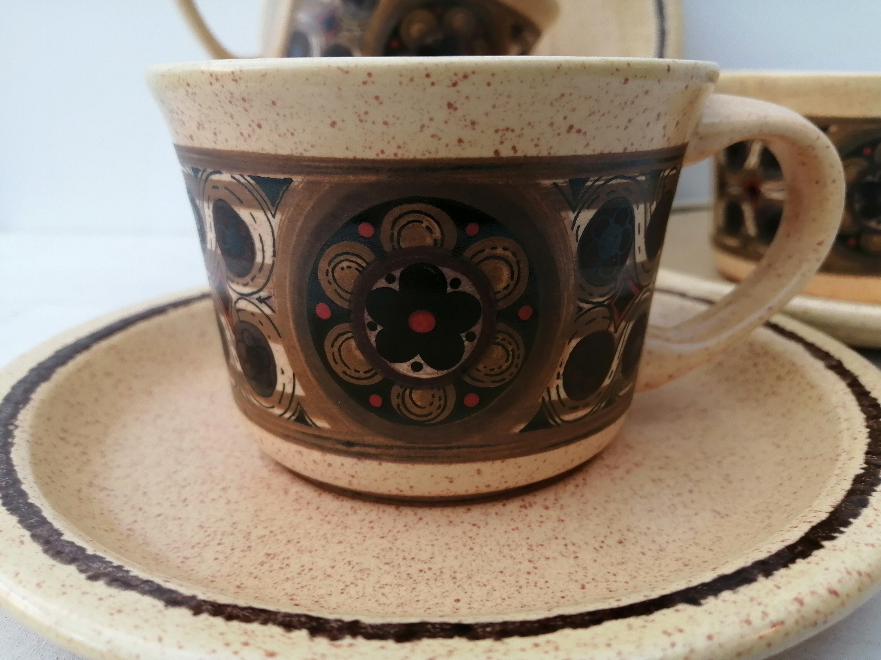 Set of 4 Vintage Retro Tea Cups and Saucers. Etsy