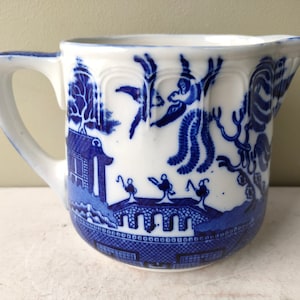Lovely Vintage Royal Doulton Willow patter milk jug/water pitcher. 1944 Blue & White chinoiserie transfer ware. Lovely gift!