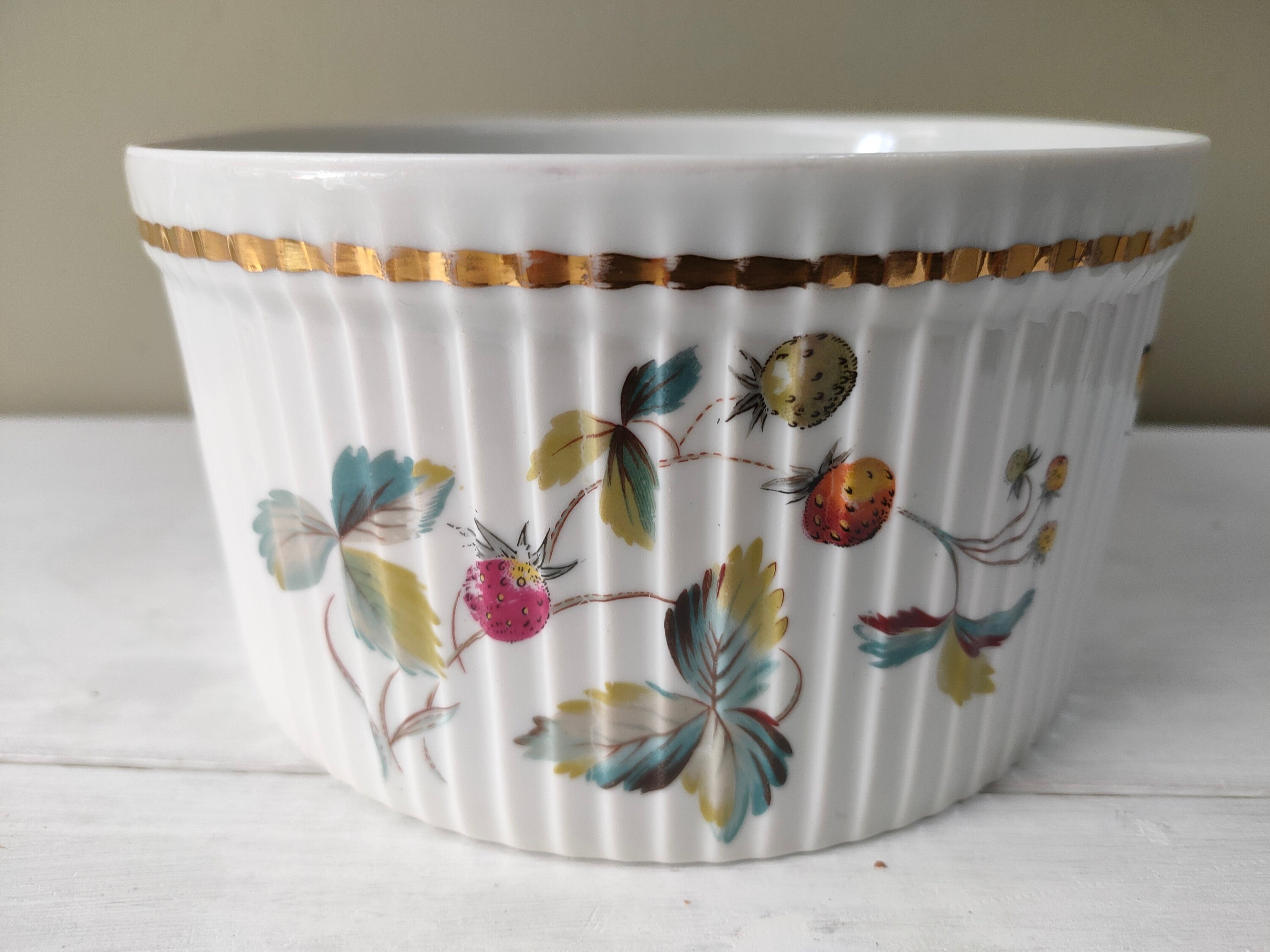 ロイヤル ウースター社 スースカラード カントリーコテージシリーズ