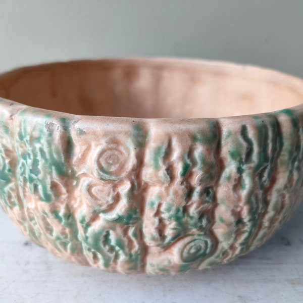 Vintage bowl or planter/jardiniere/cache pot. Pink and green wood textured bowl. Practical size for pot plants and perfect succulent planter