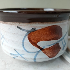 Vintage Retro Studio pottery sugar bowl or preserve pot with hand painted decoration. Perfect for jam, honey or marmalade, lovely gift!