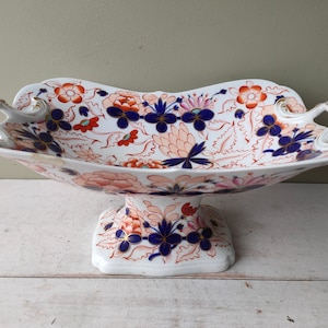 Gorgeous Antique Footed comport by Chamberlain(s), Worcester in Imari pattern. Georgian c1820 hand paint porcelain serving dish.