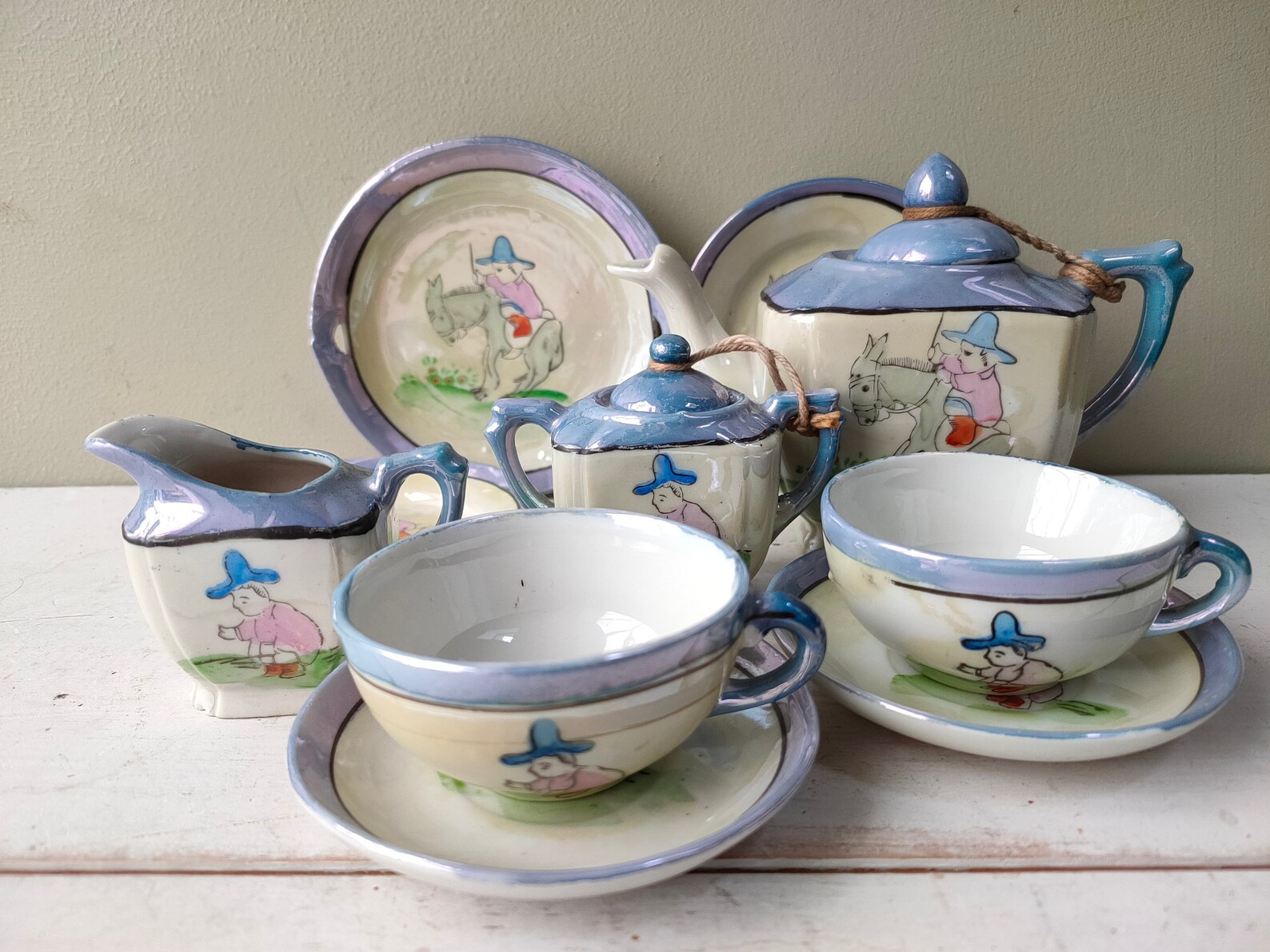 Super cute vintage Fairylite Regit Child's tea set in Etsy