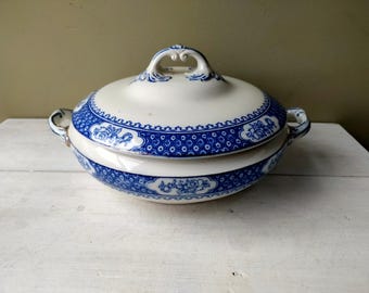 Gorgeous antique S.Hancock and Sons Corona Ware lidded tureen in blue and white "Premiere" design. Perfect gift.
