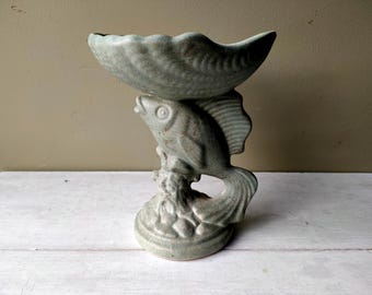 Stunning Vintage Devonway Kingsbury green pedestal dish/vase/planter with fish and shell design. Perfect for wedding decor floral display.