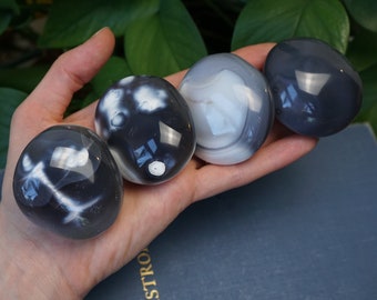 Orca Agate Palmstone, Polished Agate Stone - Truth & Communication (You Choose)