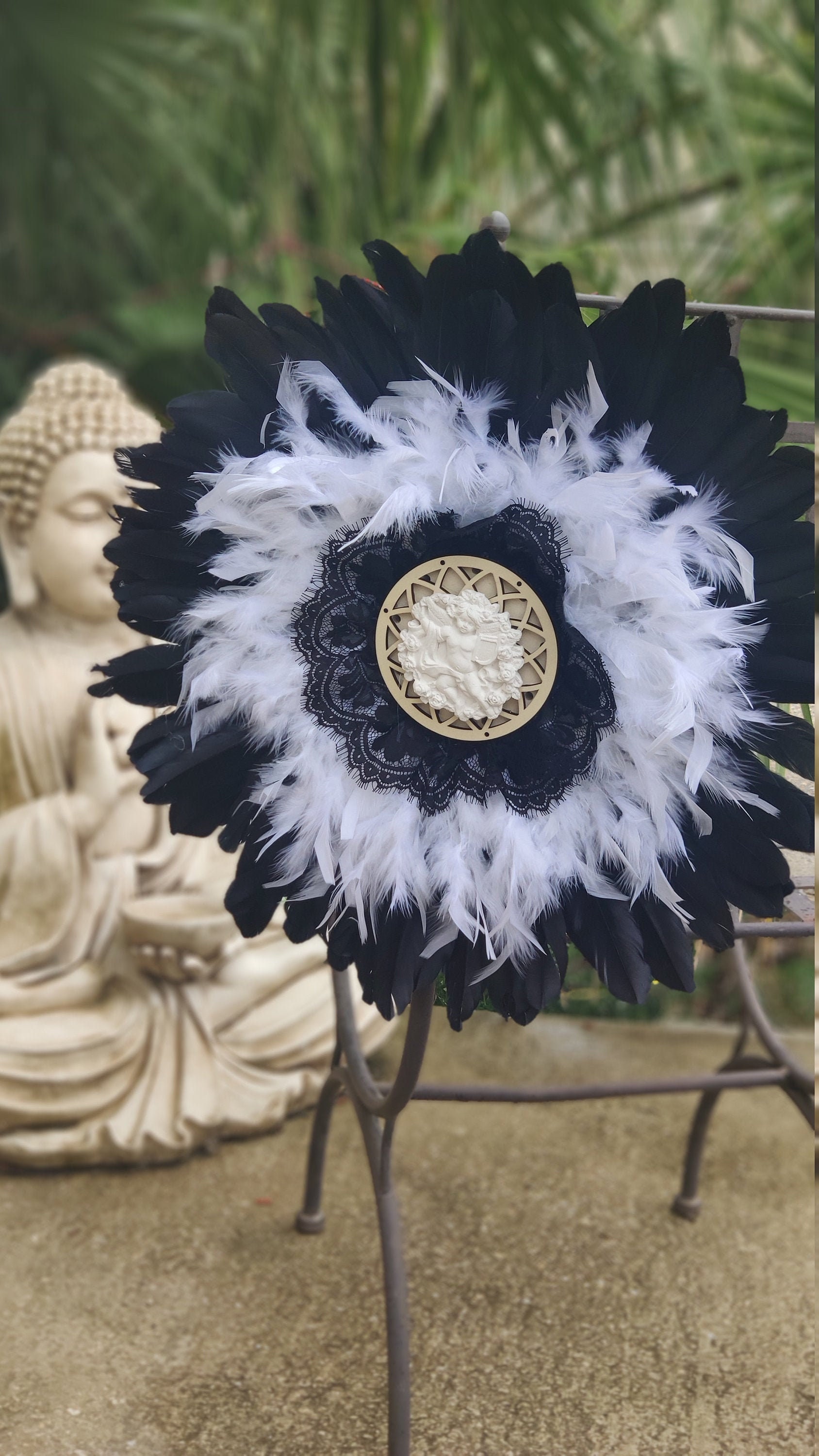 Juju Hat Romantique Coeur de Plâtre 50 cm Noir et Blanc Dentelle
