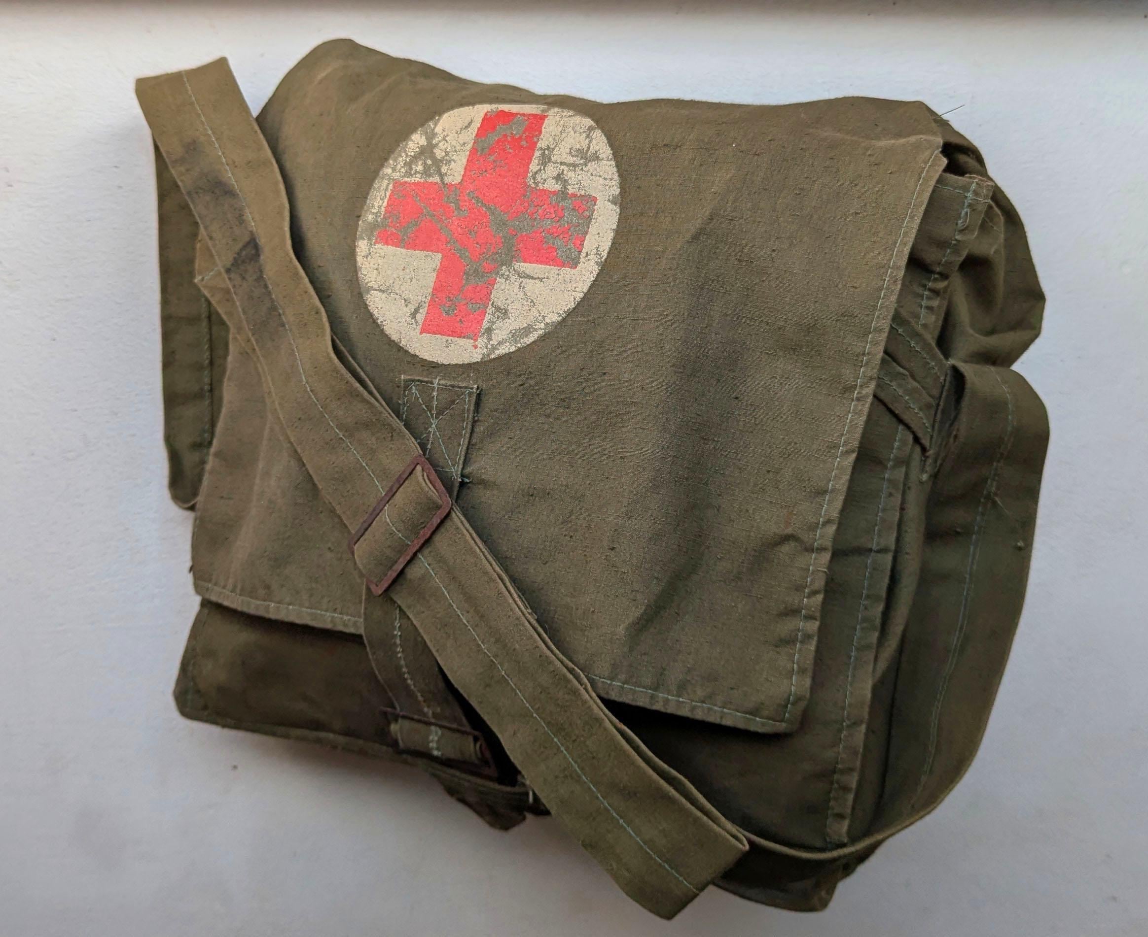 イギリス軍 1943年製 RED CROSS　(赤十字） ショルダーバッグ Vintage Red Cross Military Bag - Etsy