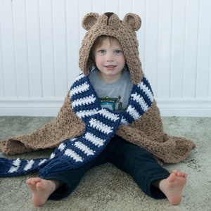 CROCHET PATTERN & VIDEO/ Hooded Woodland Bear Blanket, crochet bear blanket, crochet animal blanket, character blanket, toddler-adult sizes