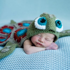 CROCHET PATTERN Hooded Sea Turtle Blanket / Turtle costume / Turtle Infant Prop / Turtle Blanket newborn to Adult size image 10
