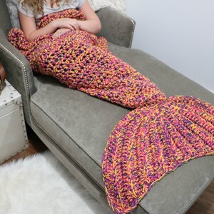 CROCHET PATTERN Mermaid Blanket Crochet Pattern for Mermaid Bulky & Quick Mermaid Blanket Crochet Pattern by MJ's Off The Hook Designs afbeelding 4