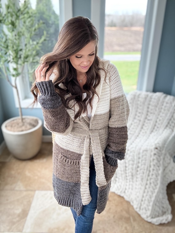 CROCHET PATTERN & VIDEO / Hooded Colour Block Cardigan With